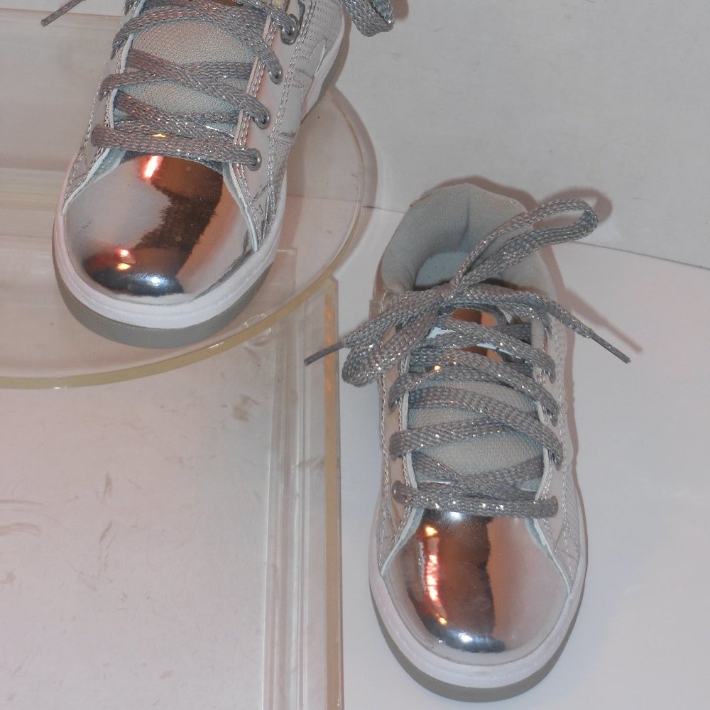 HEELYS SILVER LACE UP SKATE SHOES SIZE 2 - Picture 5 of 5